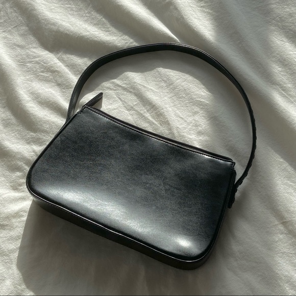 Black Shoulder Bag - Picture 3 of 6
